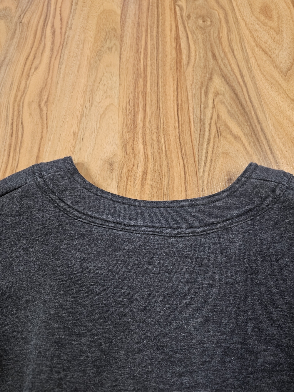 Banana Republic Heather Charcoal  Scuba V-Neck Sweatshirt - Picture 12 of 16